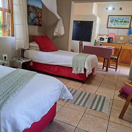 Artkaroo Stay Oudtshoorn Exterior photo